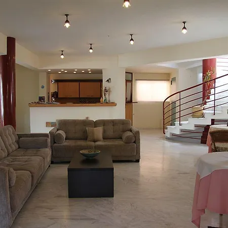 Elotia Hotel