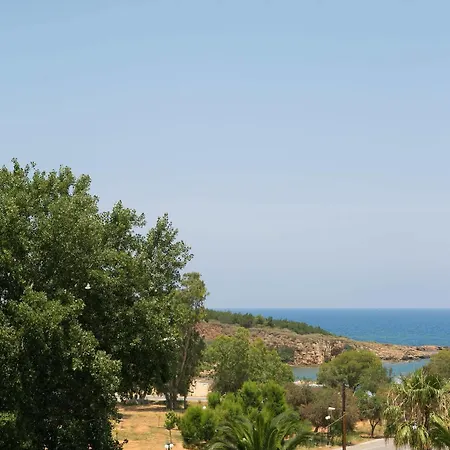 Hotel Elotia 3*