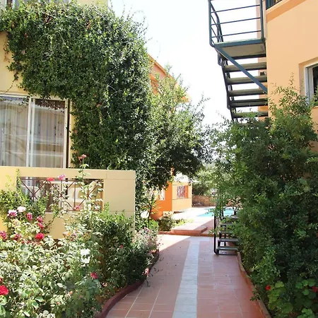 Hotel Elotia 3*